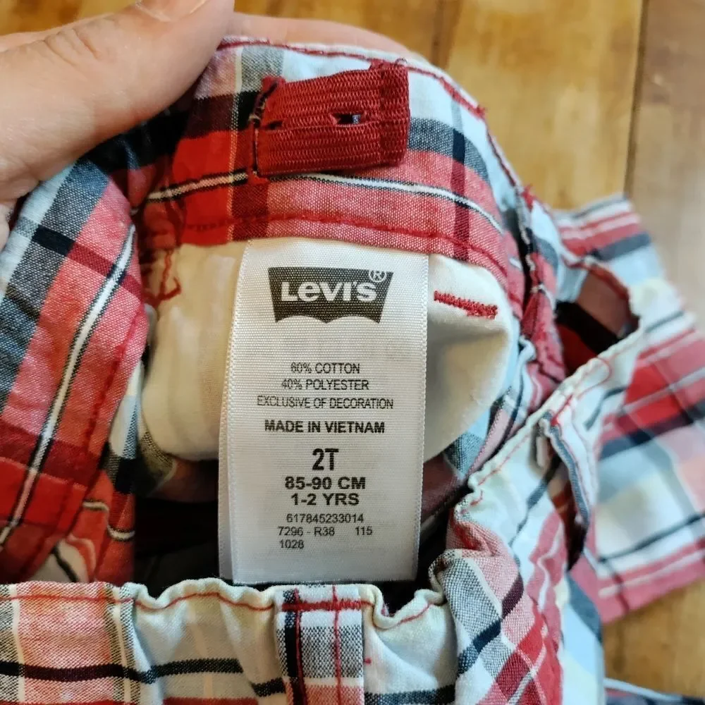 Oshkosh shorts 2T bundle Levis plaid red blue summer cotton adjustable waist